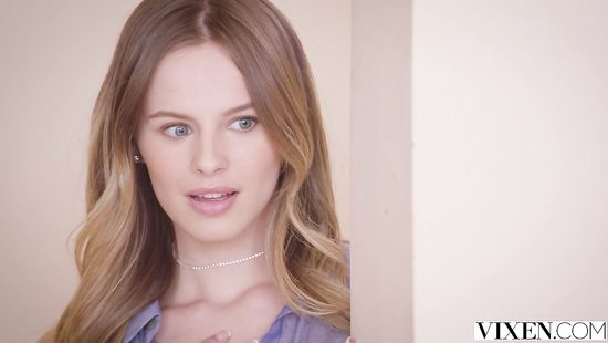 Две студентки соблазнили декана перед сессией