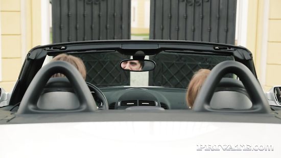 Миллионер снял меркантильную тёлку в клубе и трахнул в особняке