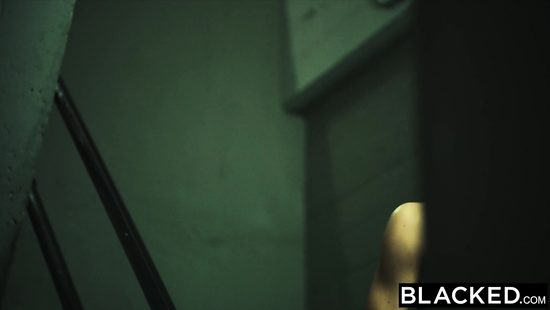 Спортсменка трахается с тренером после тяжёлой тренировки