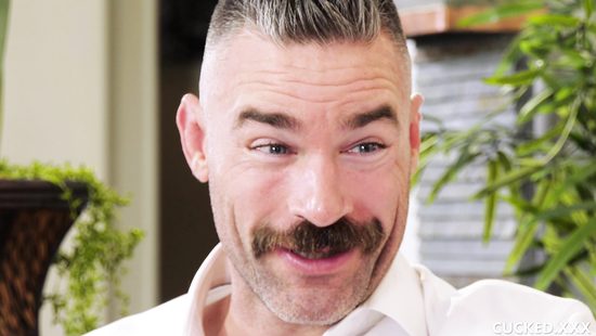 Самец в грубой форме выебал жену лучшего друга