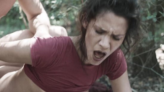 Зрелая семейная пара жестко трахнулась в лесу