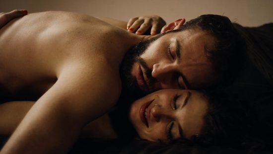 Супруг доставил оральное наслаждение любимой жене