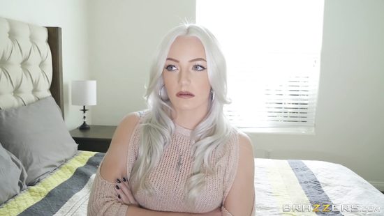 Ножки мамаши увели парня у дочери