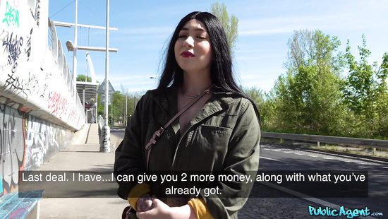 Сочная девица познакомилась с хуйцом пикапера по дороге домой