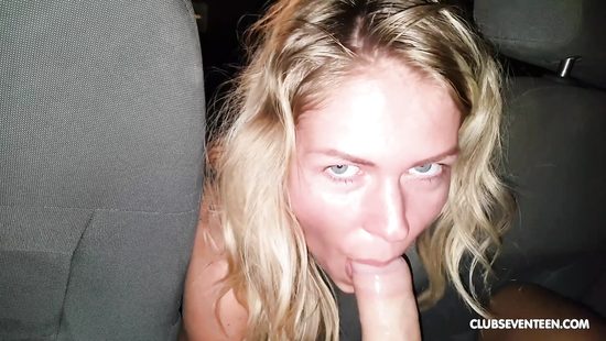 Сочный минет в машине на прощанье