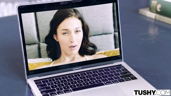 Заслужил разрешение кончить в жопу