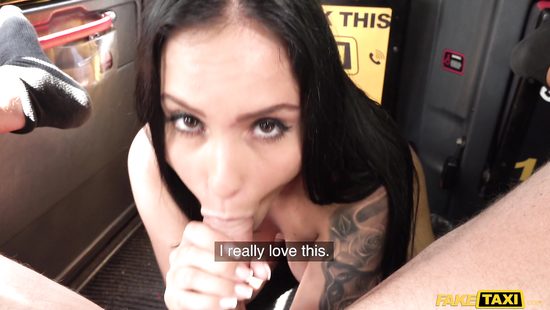 Не получилось провести таксиста, пришлось сосать