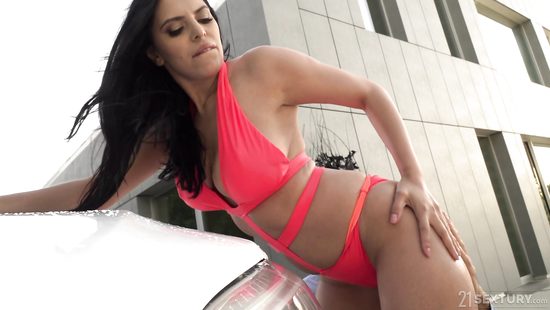 За идеальную мойку заслужила перепих