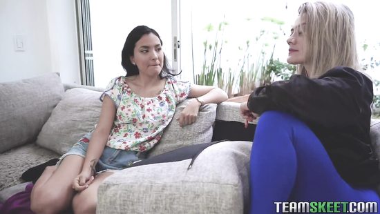 Парочка пробует научить правильному шаблону секса весь мир