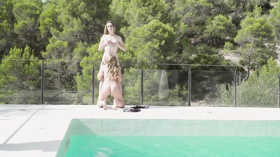 Парни опаздывают на сутки, пришло время для взаимной мастурбации