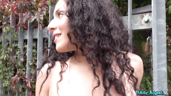 Чувак даже подумать не мог, что запикапил знаменитую фитнес модель