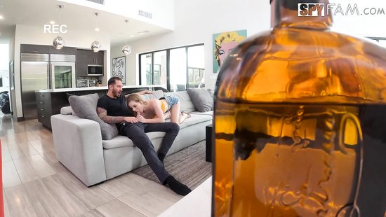 С квартирантом жить веселей, когда он становится еще и любовником