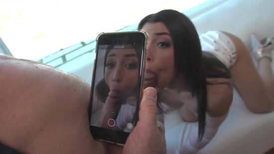 За идеальными дырочками можно и пол мира облететь