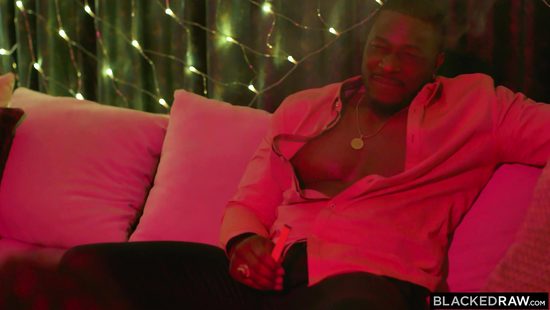 Даже отлично, что друг не пришел на встречу