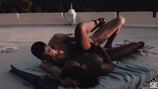 Закат с винишком и девочкой на хую