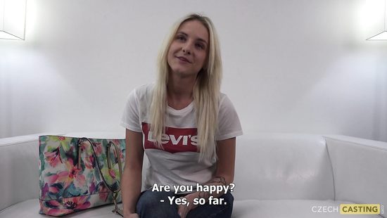 Неопытная Сабина согласилась на все, что бы стать порноактрисой