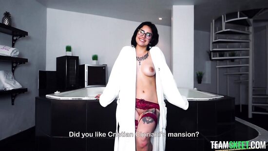 Показ домашних шалостей на камеру