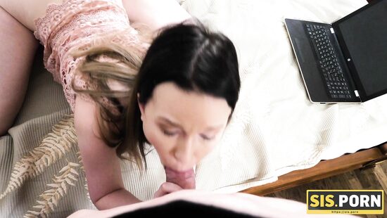 Как остановить мастурбацию сводной сестрички?