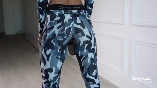 Для идеала не хватает масла и спермы на попку