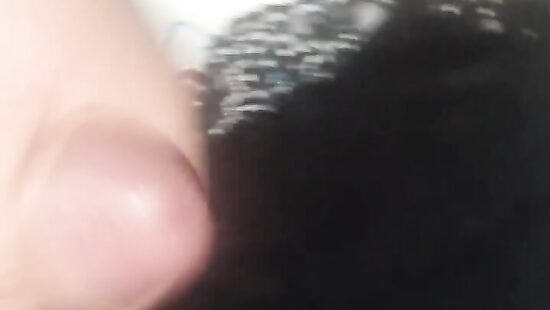 Нашел трусики мамы друга  и кончил на них