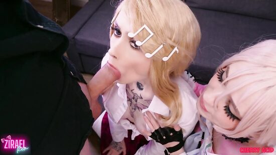 Каеде и Миу: Борьба в растяжении кисок