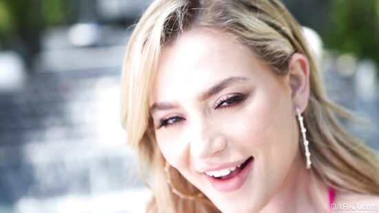 Блондинка Блейк