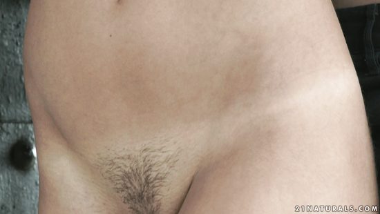 Утренний нежный секс бойфренда с невероятно красивой латинкой