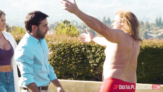 Приехали в гости к другу спортсмену и не давали спать ему своими стонами