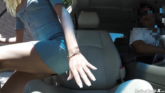 Доверчивая блондинка на кастинге соснула болт и дала взрослому агенту