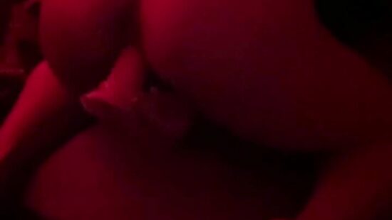 Трахаю себя раков в киску