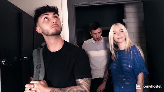 Hide And Fuck Arteya