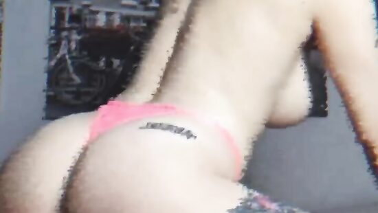 Поможешь выбрать трусики?