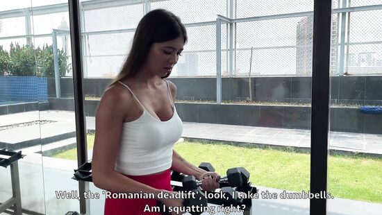 Приседания с нагрузкой на киску