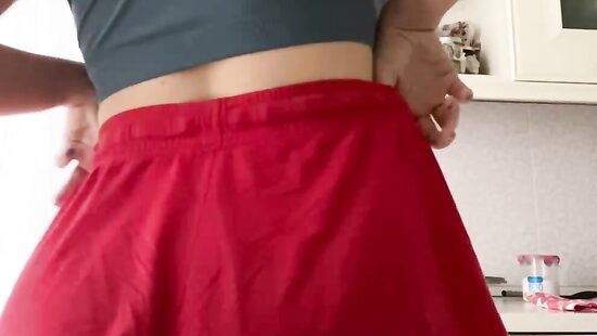 Трясу попой 