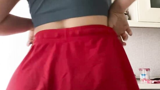 Трясу попой 