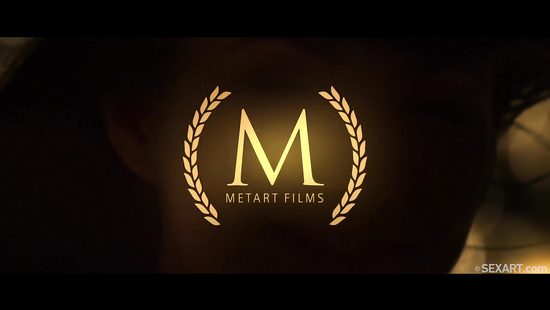 Рыжая познакомилась в лифте с соседом и пригласила парня трахаться