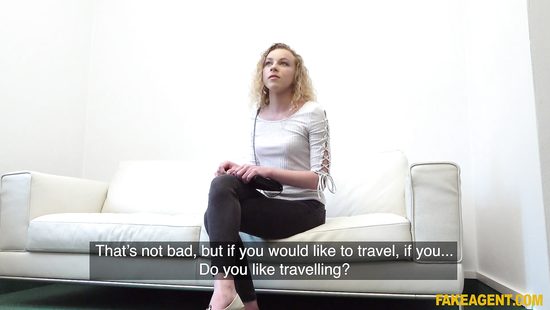 Фейк кастинг для миниатюрной блондинки закончился банальным сексом