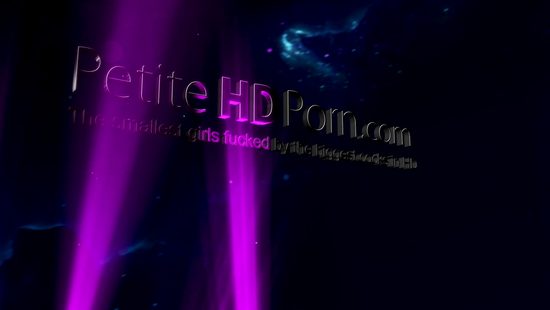 Большой болт приятеля помог спортивной куколке расслабиться после пробежки
