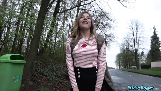 Русская обожает секс на природе при дневном свете