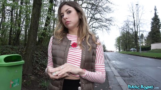 Русская обожает секс на природе при дневном свете