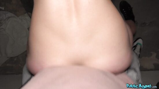 Отличное тело и рыжие волосы принимают член