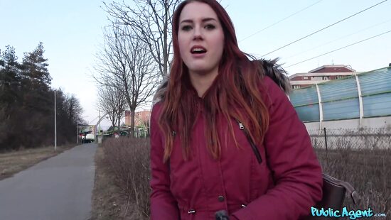 Отличное тело и рыжие волосы принимают член