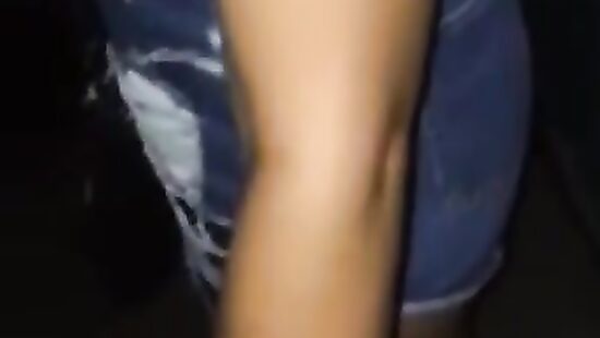 Бухая жена соседа  сосет у подъезде. Измена