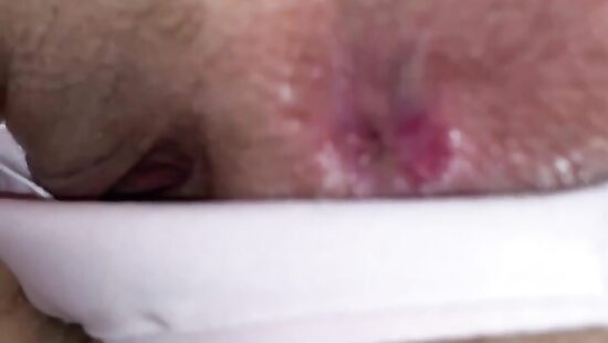 Попка жены друга.пока  Спит