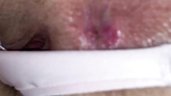 Попка жены друга.пока  Спит