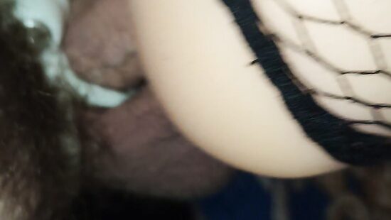 Трахаю попочку