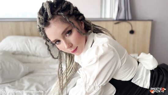 Устала от популярности и порно-премий