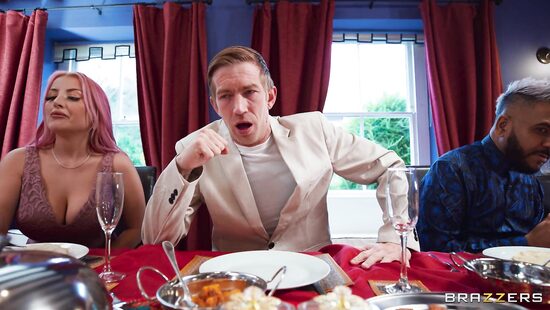 Индийские традиции понятные не всем