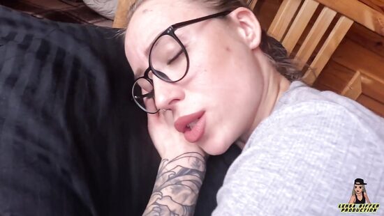 Только этого попке Лекс и не хватало