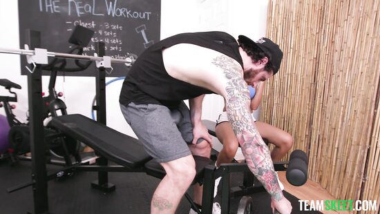 Накачаться или обкончаться?